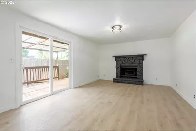 2817 Applewood Ln, Eugene, OR 97408 - Photo 15