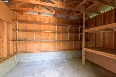 2817 Applewood Ln, Eugene, OR 97408 - Photo 41