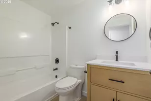 2817 Applewood Ln, Eugene, OR 97408 - Photo 29