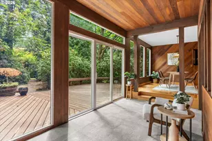 10744 SW Lancaster Rd, Portland, OR 97219 - Photo 9