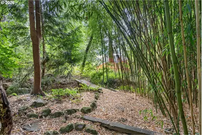 10744 SW Lancaster Rd, Portland, OR 97219 - Photo 43