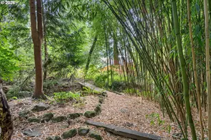 10744 SW Lancaster Rd, Portland, OR 97219 - Photo 43