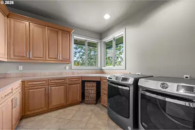 2324 NW Pinnacle Dr, Portland, OR 97229 - Photo 47
