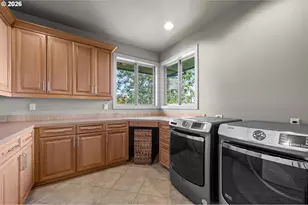 2324 NW Pinnacle Dr, Portland, OR 97229 - Photo 47