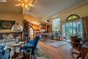 498 Klamath Ave SE, Bandon, OR 97411 - Photo 17