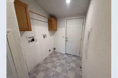 498 Klamath Ave SE, Bandon, OR 97411 - Photo 33