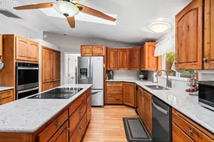 24466 Bolton Hill Rd, Veneta, OR 97487 - Photo 11