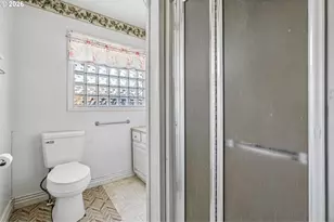2219 Ocean Beach Hwy, Longview, WA 98632 - Photo 15