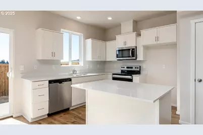 3564 SW 36th St, Gresham, OR 97080 - Photo 3