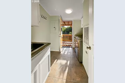 97040 Henderson, Brookings, OR 97415 - Photo 7