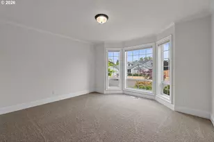 2494 NE Estate Dr, Hillsboro, OR 97124 - Photo 5