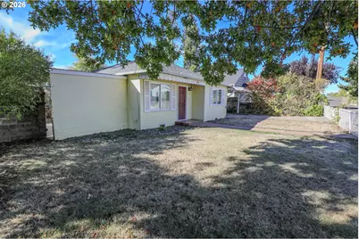 1582 NW Fairmount St, Roseburg, OR 97470 - Photo 35