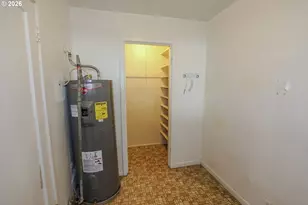 1582 NW Fairmount St, Roseburg, OR 97470 - Photo 15