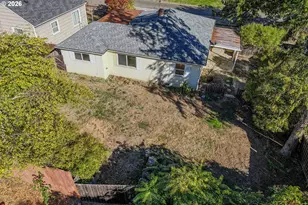 1582 NW Fairmount St, Roseburg, OR 97470 - Photo 37