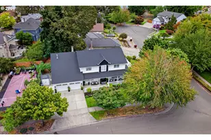 2258 NE Jamie Dr, Hillsboro, OR 97124 - Photo 45