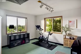 6505 SE Thorburn St, Portland, OR 97215 - Photo 39