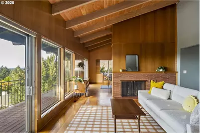 6505 SE Thorburn St, Portland, OR 97215 - Photo 9