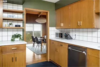 6505 SE Thorburn St, Portland, OR 97215 - Photo 15