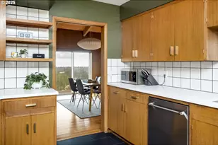 6505 SE Thorburn St, Portland, OR 97215 - Photo 15