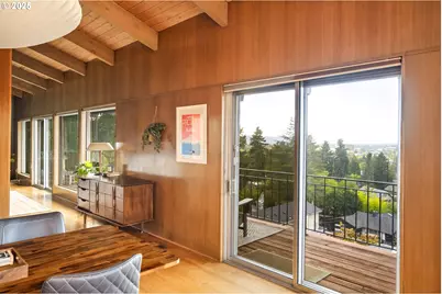 6505 SE Thorburn St, Portland, OR 97215 - Photo 13