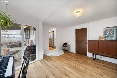 4680 W Hillside Dr, Eugene, OR 97405 - Photo 17