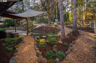 4680 W Hillside Dr, Eugene, OR 97405 - Photo 27