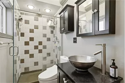 114 E 2nd St, Newberg, OR 97132 - Photo 31