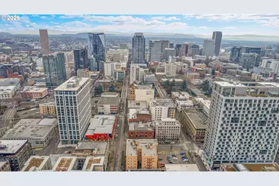 709 SW 16th Ave #207, Portland, OR 97205 - Photo 43