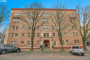 709 SW 16th Ave, Portland, OR 97205 - Photo 3