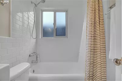 709 SW 16th Ave #207, Portland, OR 97205 - Photo 13