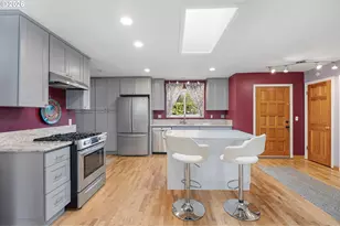 2612 SW Moss St, Portland, OR 97219 - Photo 11