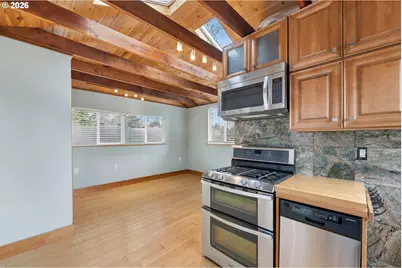2612 SW Moss St, Portland, OR 97219 - Photo 35