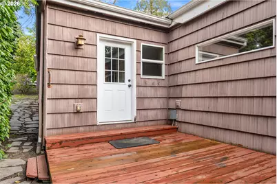 2612 SW Moss St, Portland, OR 97219 - Photo 43