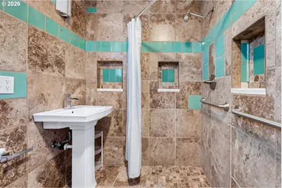 2612 SW Moss St, Portland, OR 97219 - Photo 39