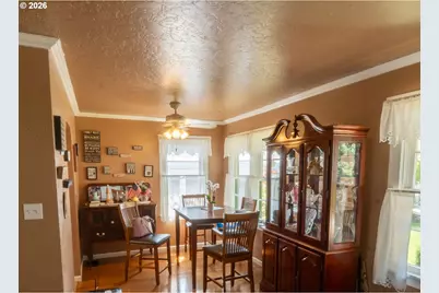 417 W E St, Rainier, OR 97048 - Photo 13