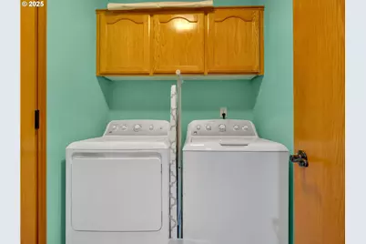 1019 SE 27th St, Troutdale, OR 97060 - Photo 29