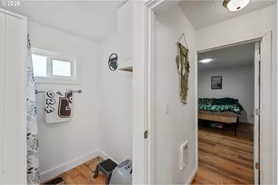 1900 Monroe St, North Bend, OR 97459 - Photo 23