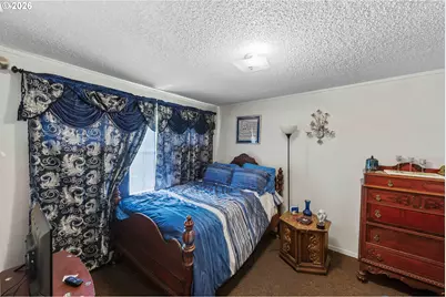 1900 Monroe St, North Bend, OR 97459 - Photo 17