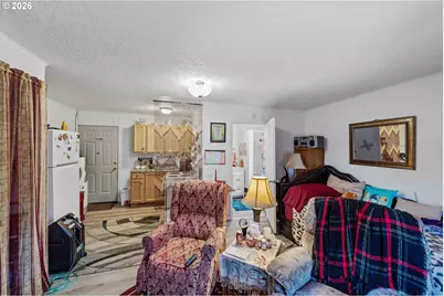 1900 Monroe St, North Bend, OR 97459 - Photo 29