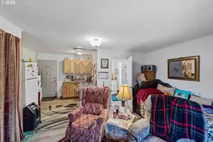 1900 Monroe St, North Bend, OR 97459 - Photo 29