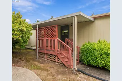 16352 SE 135th Ave #2, Clackamas, OR 97015 - Photo 3