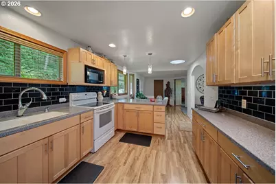 28448 Mateer Rd, Gold Beach, OR 97444 - Photo 23