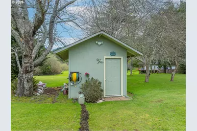 28448 Mateer Rd, Gold Beach, OR 97444 - Photo 39