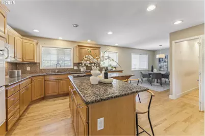 14414 NE Alton St, Portland, OR 97230 - Photo 17