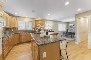 14414 NE Alton St, Portland, OR 97230 - Photo 17