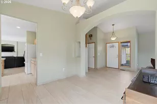 2022 NE Blue Heron Dr, Portland, OR 97211 - Photo 5