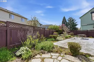 2022 NE Blue Heron Dr, Portland, OR 97211 - Photo 31