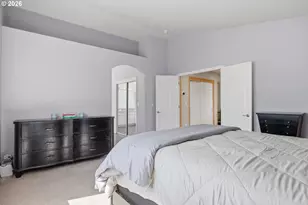 2022 NE Blue Heron Dr, Portland, OR 97211 - Photo 17