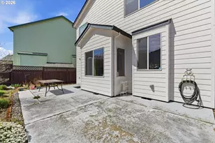 2022 NE Blue Heron Dr, Portland, OR 97211 - Photo 29