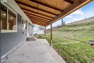 70981 SW Douglas Dr, Pendleton, OR 97801 - Photo 39